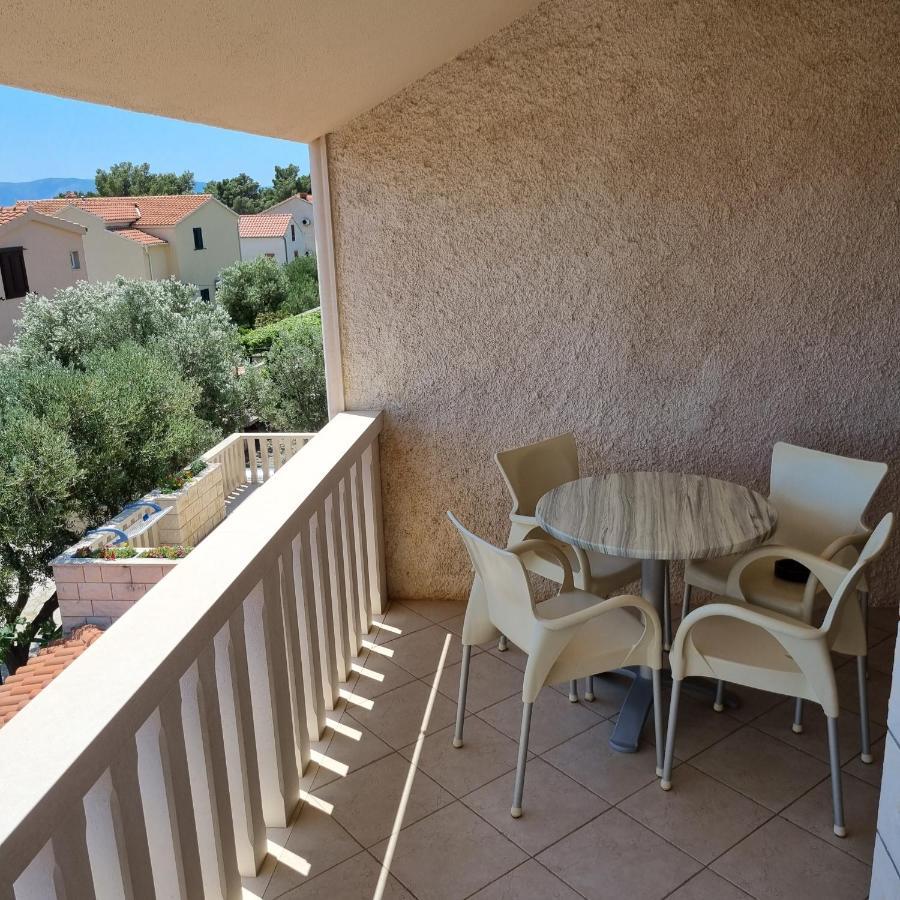 Villa Mila Bol Exterior foto